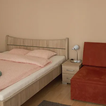 Keleti Garden Aparthotel 3*